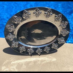 Mariposa Fleur de Lys Oval Serving Platter